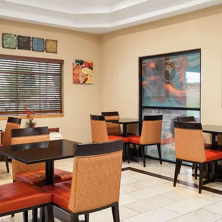 Ramada By Wyndham Locust Grove-3
