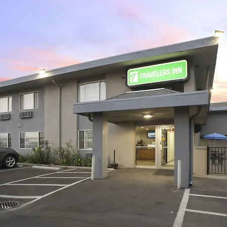 Travelers Inn Medford-3