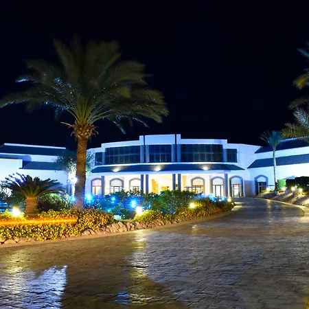 Parrotel Beach Resort-2
