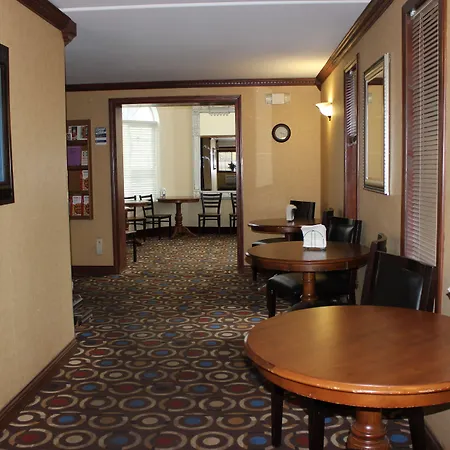 Knights Inn And Suites - Grand Forks-3