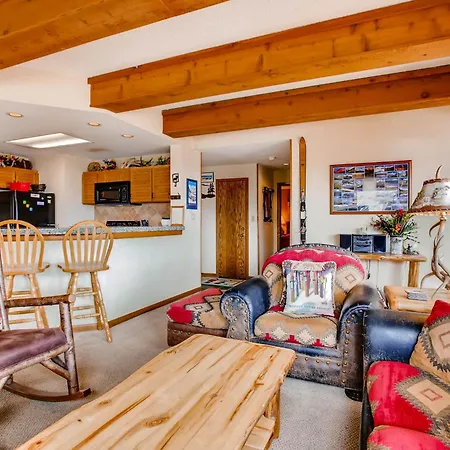 The Plaza Condominiums, A Vail Resorts Property-2