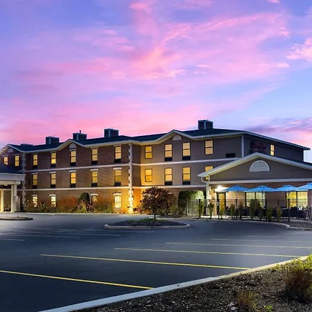 Hampton Inn & Suites Petoskey-3