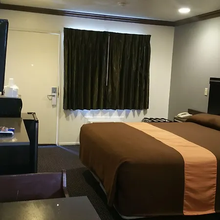 Starlight Inn Huntington Beach-3