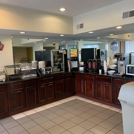 Baymont By Wyndham Cave City-3