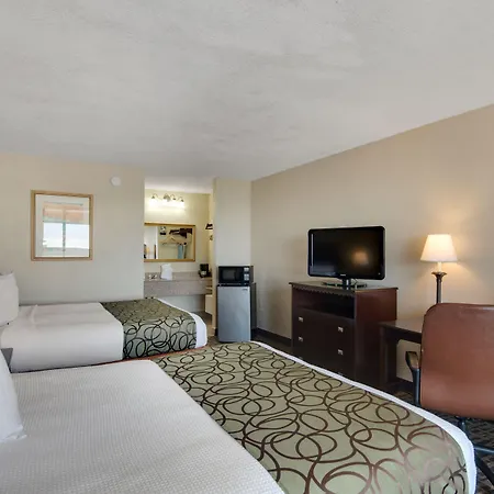 Baymont By Wyndham Panama City Beach-2