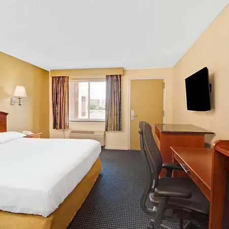 Super 8 By Wyndham Milford/New Haven-2