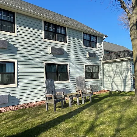 Harbor Winds Hotel (Adults Only)-3