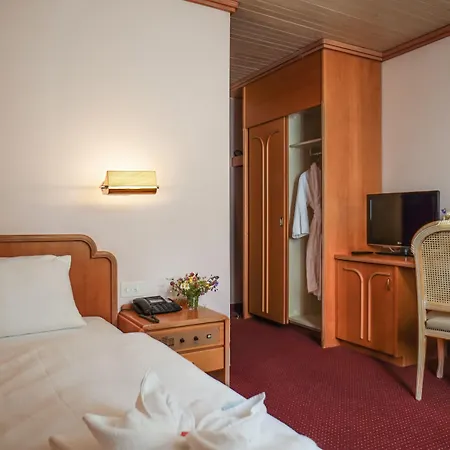 Thermal Hotels & Walliser Alpentherme Leukerbad-2