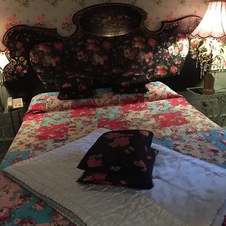 Pavilion Hotel-2