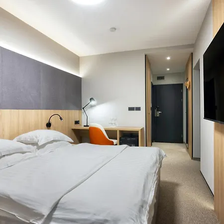 Hotel Kompas-3