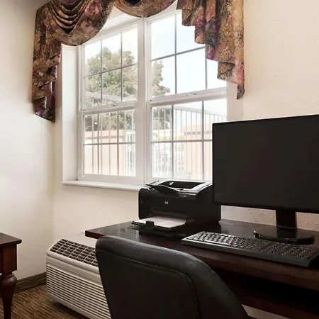 Microtel Inn & Suites Lodi-2
