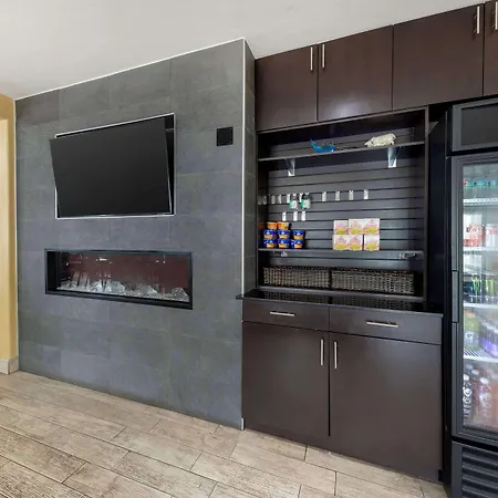 Best Western Greentree Inn & Suites-3