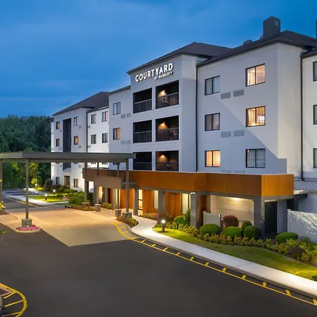 Courtyard By Marriott Danbury-2