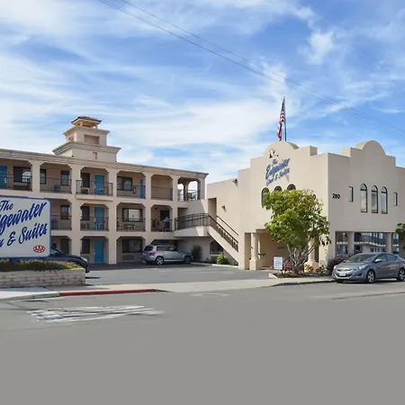 Edgewater Inn And Suites-2