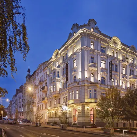 Mamaison Hotel Riverside Prague-3
