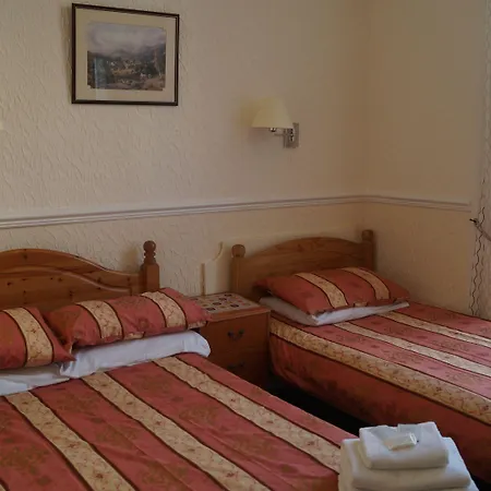 The Hampton Court Guesthouse-3