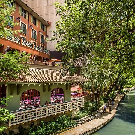 Hotel Valencia Riverwalk-2
