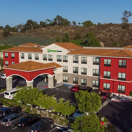 Holiday Inn Express & Suites - Lake Forest By Ihg-2