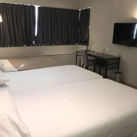 Ramada By Wyndham Madrid Tres Cantos-2