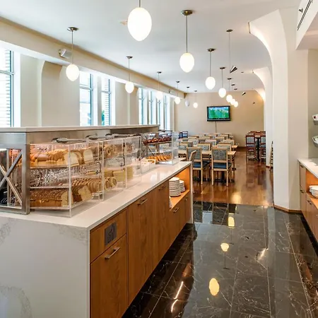Le Square Phillips Hotel & Suites-2
