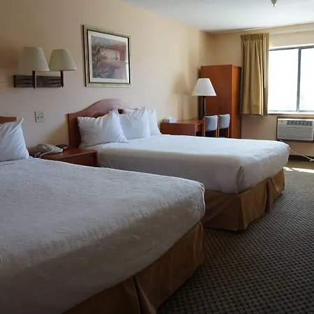 Luxury Inn & Suites-2