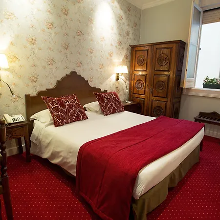 Hotel Dom Sancho I-3