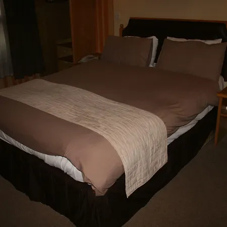 Cardiff Sandringham Hotel-2