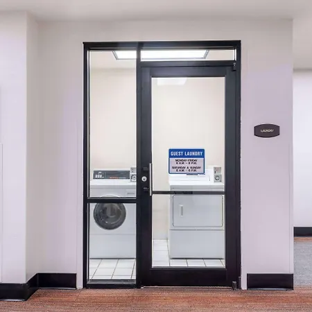 Travelodge By Wyndham Globe Az-3