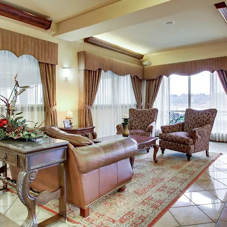 Clarion Suites Vidalia-3