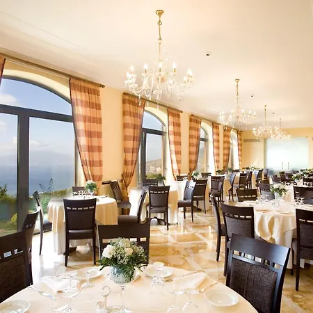 Grand Hotel Due Golfi-2