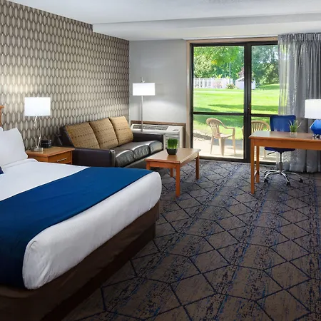 Lake Okoboji Resort And Conference Center-3