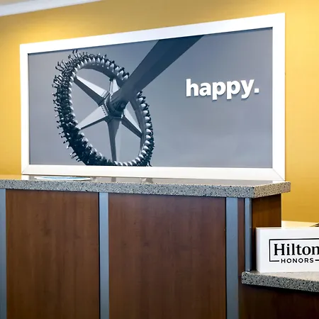 Hampton Inn Hallandale Beach-Aventura-3