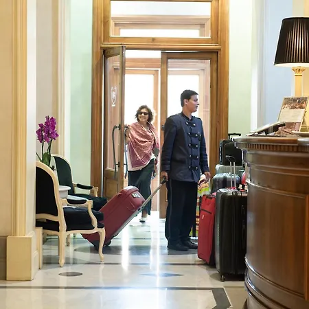 Alpi Hotel-2