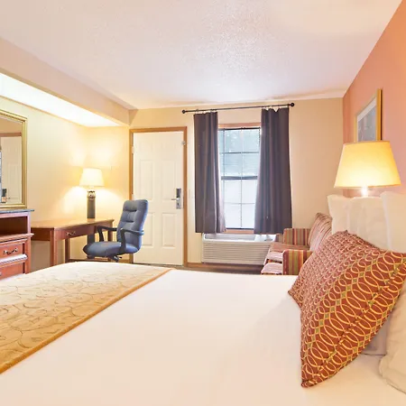 Hospitality Inn - Jacksonville-3