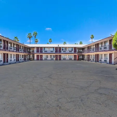 Knights Inn Yuma-2