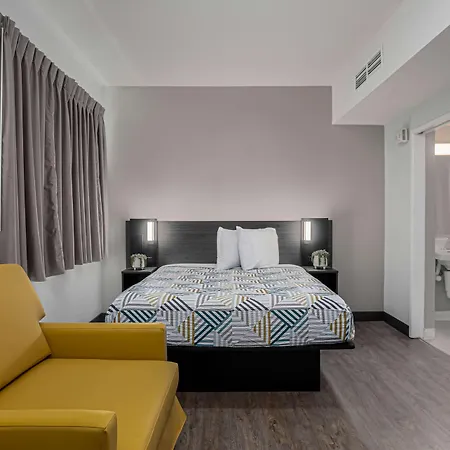 Motel 6-San Diego, CA - Downtown-2