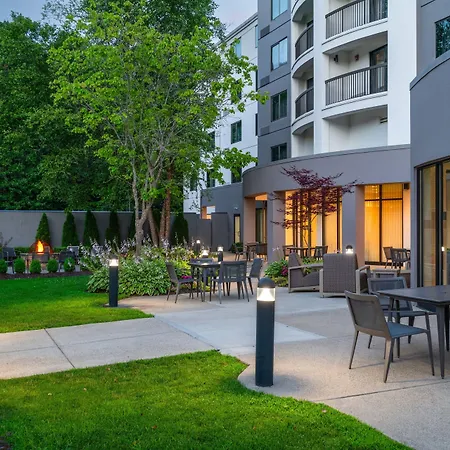 Courtyard By Marriott Providence Lincoln-3