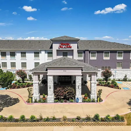 Hampton Inn & Suites Denton-2