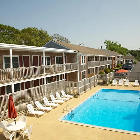 Holiday Hill Inn & Suites-2
