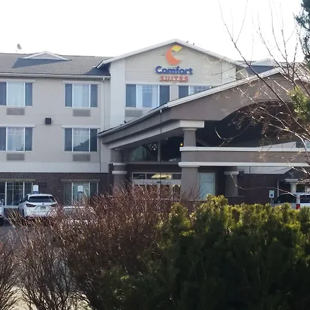Comfort Suites Airport-3