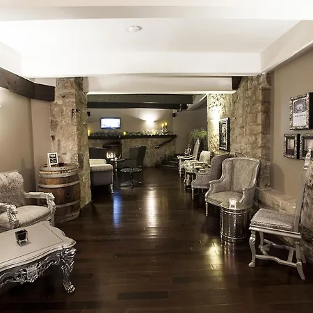 Old Stone Inn Boutique Hotel-3