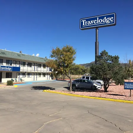 Travelodge By Wyndham Raton-3