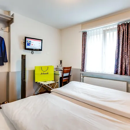 Alexander Guesthouse Zurich Old Town-2