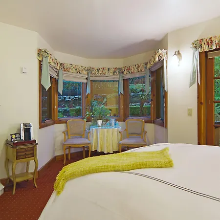 The Babbling Brook Inn-3