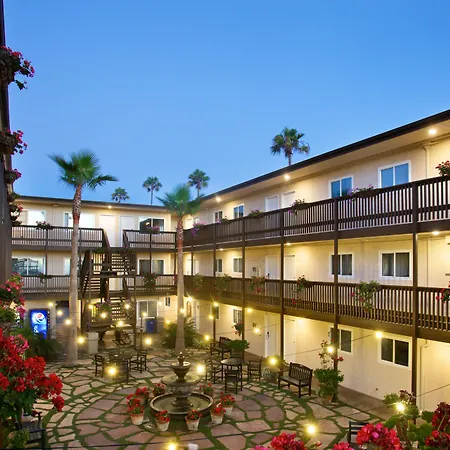 Ocean Beach Hotel-2