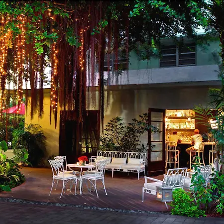 Dorchester Hotel & Suites-2