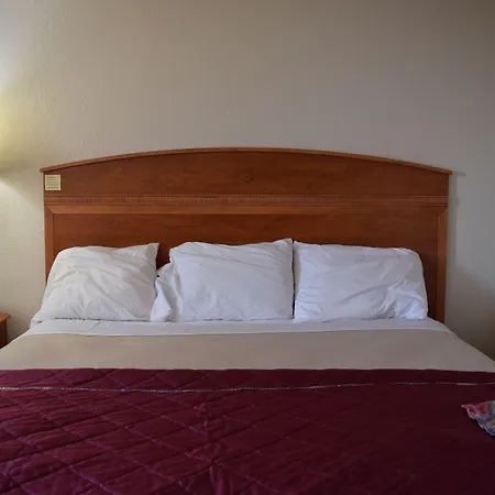 Americas Best Value Inn Jefferson City-3
