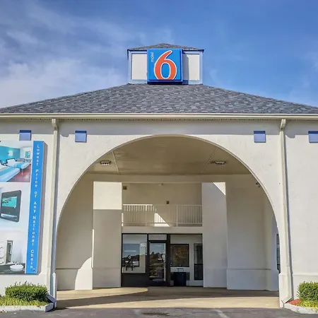 Motel 6-Dickson, Tn-3