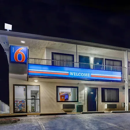 Motel 6 Denton, Tx - Unt-2