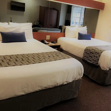 Microtel Inn & Suites By Wyndham Augusta/Riverwatch-2